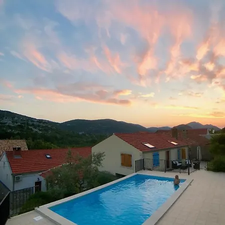 Stari Zoganj Сasa de vacaciones