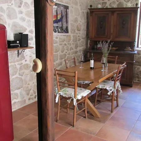 Stari Zoganj Holiday home *